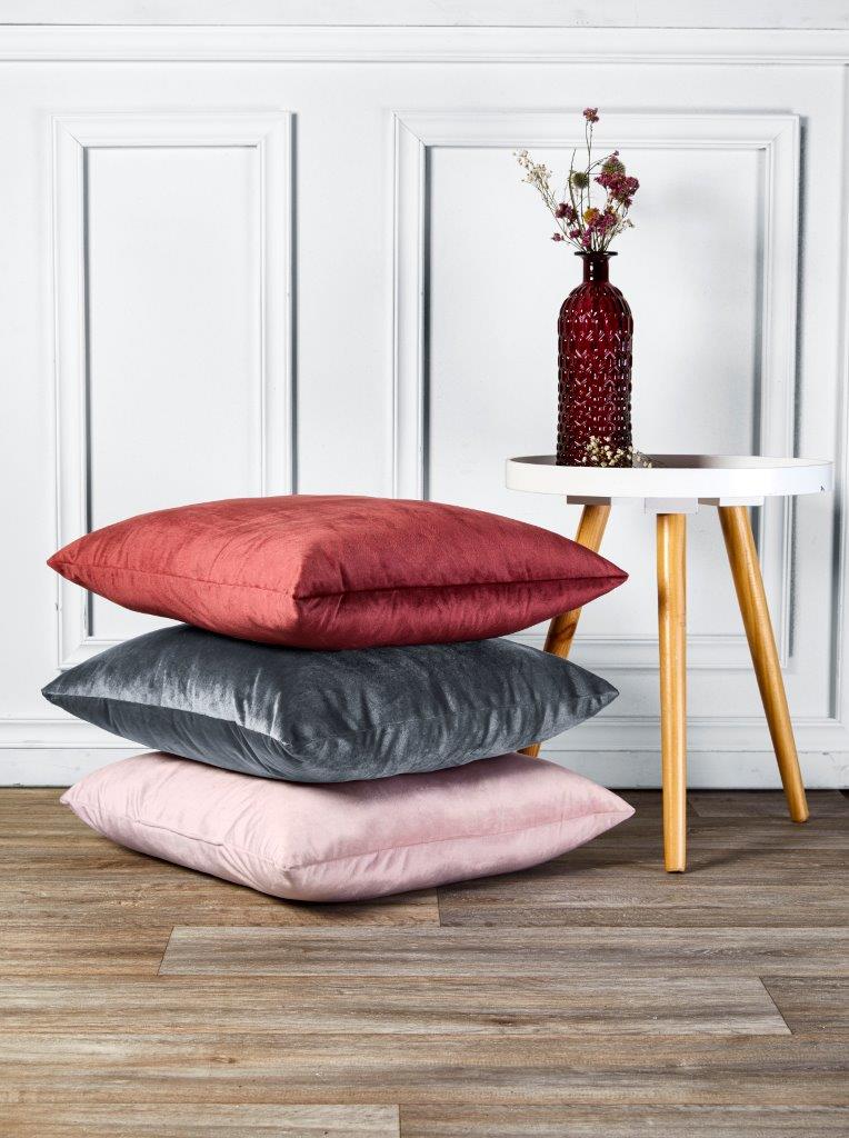 KiK poduszki rozne kolory wymiary 45 45 cm cena 1999